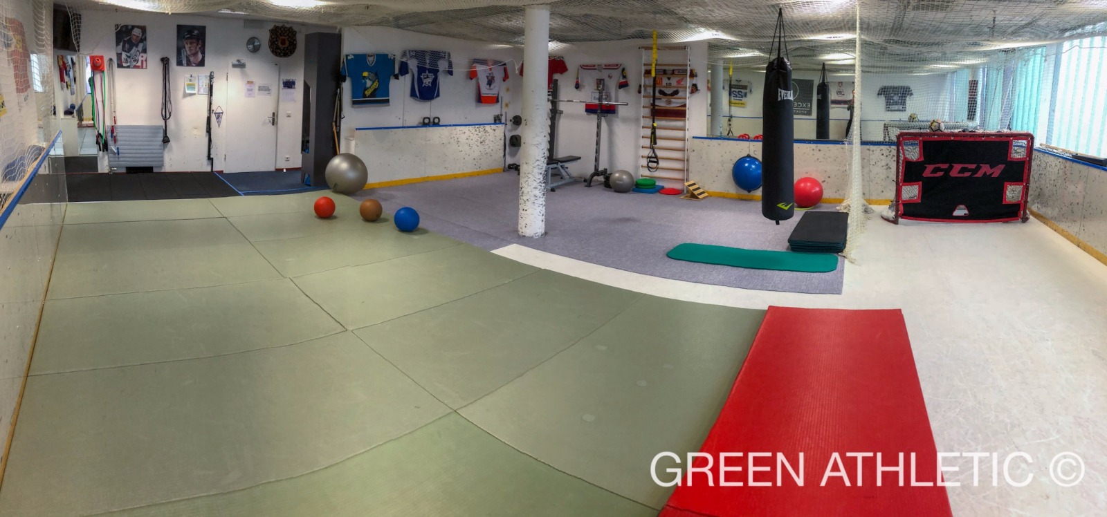 SMALL GROUP TRAINING